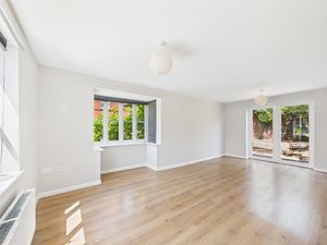 Lounge- click for photo gallery